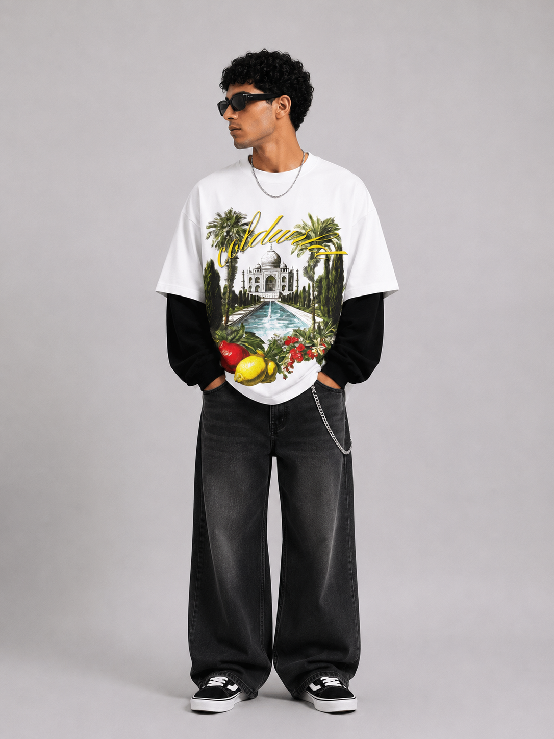 Layered Oversized T-Shirt – White COLDWRLD
